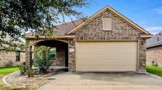 1012 Rosewood Ln, Angleton, TX 77515