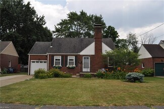 702 33rd St NE, Canton, OH 44714