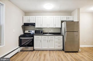 702 Chaney Dr Unit 301, Takoma Park, MD 20912