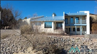 2001 Plateau Dr, Gallup, NM 87301