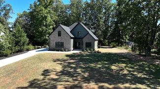 61 Barringer Dr, Rustburg, VA 24588