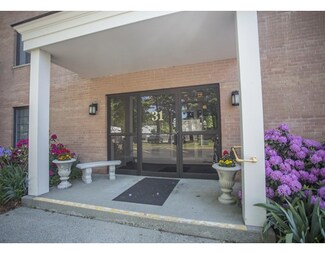 31 Church Green Unit 207, Taunton, MA 02780