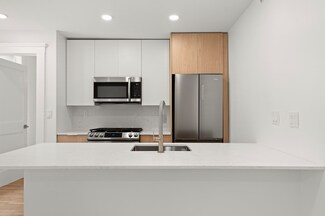 26 Bradlee Rd Unit 103, Medford, MA 02155