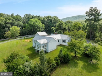 939 Seven Fountains Rd, Fort Valley, VA 22652