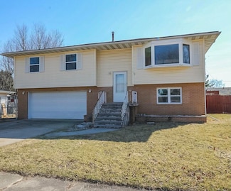 1129 S Dekalb St, Hobart, IN 46342