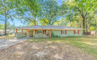 615 Milam Dr, Conway, AR 72032