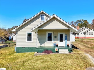 13 Alexander St, Liberty, SC 29657
