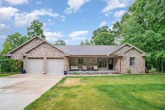 6242 N Geneva Rd, Coleman, MI 48618