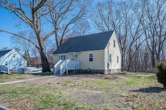 34 Tamar Ave, Worcester, MA 01604