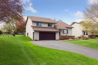 270 Sherwood Rd, Saint Paul, MN 55126