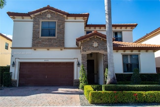 8800 NW 98th Ct, Doral, FL 33178