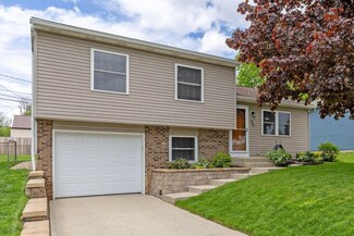 726 Holly Rd, Delaware, OH 43015