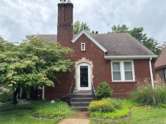 8260 Glen Echo Dr, Saint Louis, MO 63121