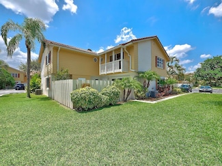 274 Seabreeze Cir, Jupiter, FL 33477