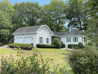 1 New Jersey Ct, Rexford, NY 12148