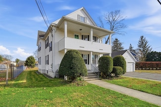 25 White St, Westfield, MA 01085