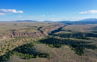 2 B Calle Fileberto, Taos, NM 87529