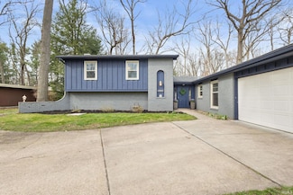 17401 Darden Rd, South Bend, IN 46635