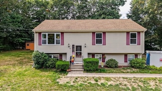 106 Alicia Dr, Taunton, MA 02780