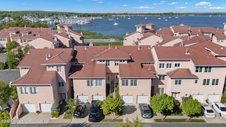 17 Harbour Ct Unit 17, Staten Island, NY 10308