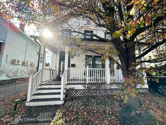 20 Ulster Ave, Saugerties, NY 12477