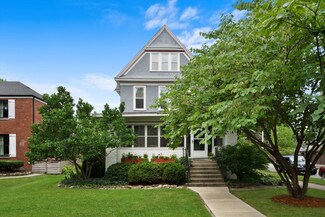 179 N Ridgeland Ave, Oak Park, IL 60302