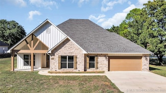 20 Whipperwill St, Lone Grove, OK 73401