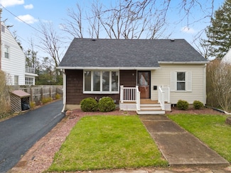 8 Westmoor Place, Binghamton, NY 13905