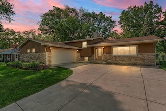 7403 W 85th Ave, Crown Point, IN 46307