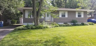 5317 W 78th Ln, Schererville, IN 46375