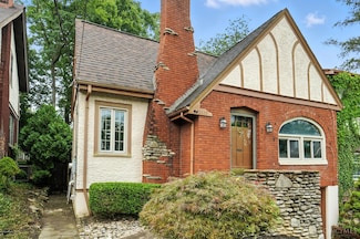 2922 Utopia Place, Cincinnati, OH 45208