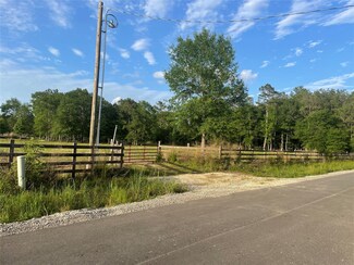6635 Brown Rd, Saratoga, TX 77585