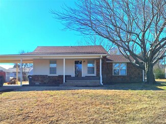1505 Foster Ave, Seminole, OK 74868