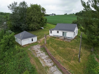 500 Smith Rd, Postville, IA 52162