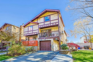 197 Park Dr N, Staten Island, NY 10314