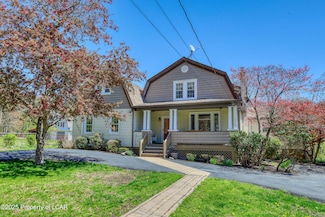 79 Heslop Rd, Mountain Top, PA 18707