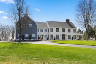 2 Meadows Edge, Redding, CT 06896