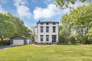 1571 Dyer Rd, Grove City, OH 43123