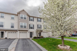 208 Amberleigh Ln, Bellefonte, PA 16823