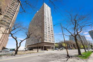 6301 N Sheridan Rd Unit 19O, Chicago, IL 60660
