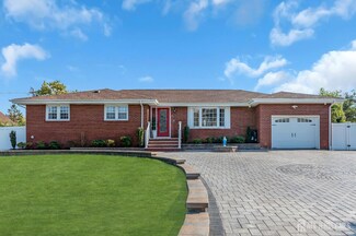 80 Schoolhouse Ln, East Brunswick, NJ 08816