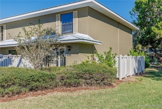 11537 W Bayshore Dr, Crystal River, FL 34429