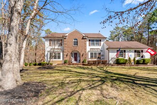 3 Southfork Dr, Jackson, NJ 08527