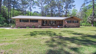 840 S 2nd St, Defuniak Springs, FL 32435