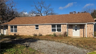 203 South St, Flippin, AR 72634