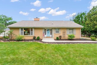566 Sheridan Rd, Waterloo, IA 50701