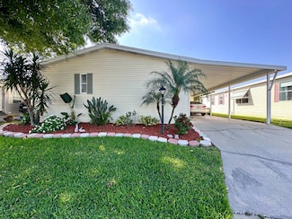 3512 Engineer Dr, Valrico, FL 33594