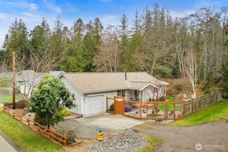 4919 Sheridan St, Port Townsend, WA 98368