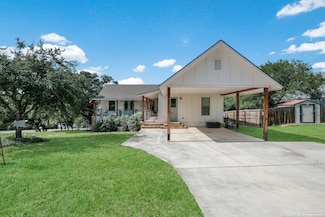631 River View Dr, Spring Branch, TX 78070