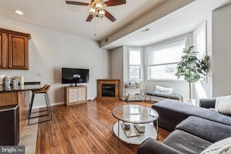 128 30 South St Unit B (2R ), Philadelphia, PA 19147